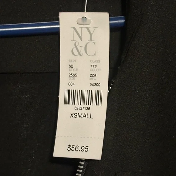 New York and Company NWT Sleeveless Dress with Pockets - Picture 4 of 6